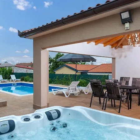 Gasthof Villa Buroli Buroli