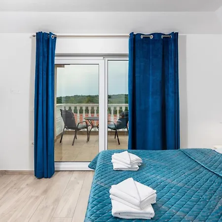 Villa Buroli 4*