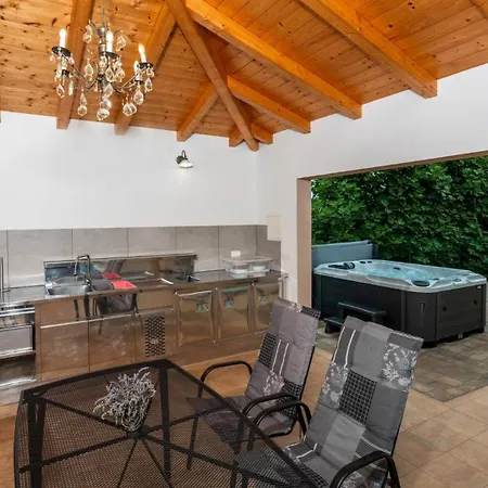 Penzion Villa Buroli