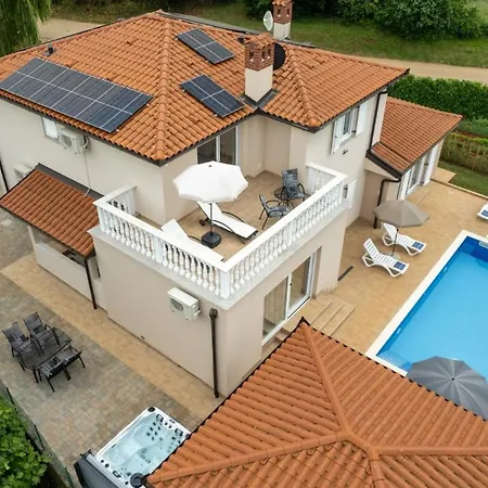 Gasthof Villa Buroli
